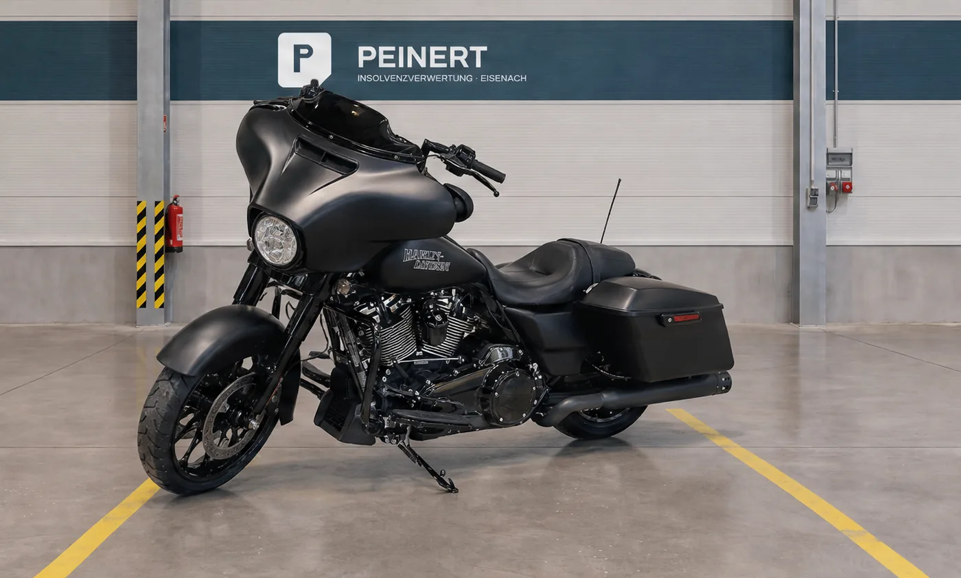 Harley-Davidson Street Glide FLHX in Schwarz matt, Halle Eisenach-Stregda