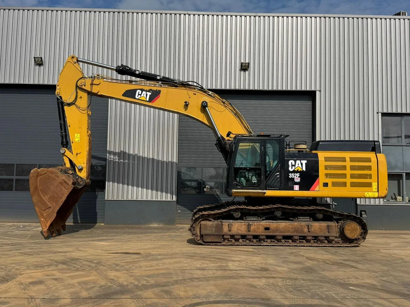 Caterpillar 352F aus Insolvenzverwertung